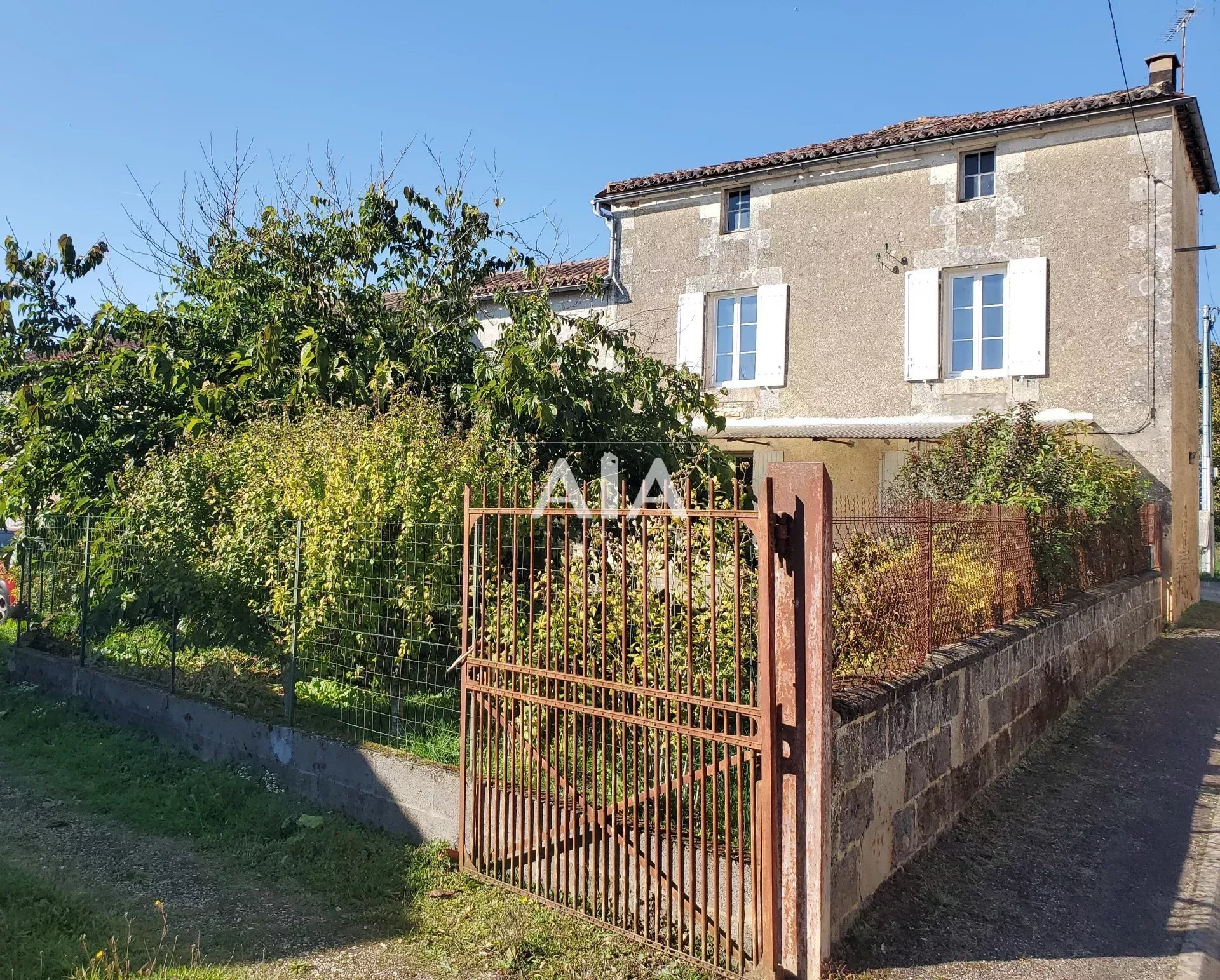 Proche de Verteuil sur Charente
