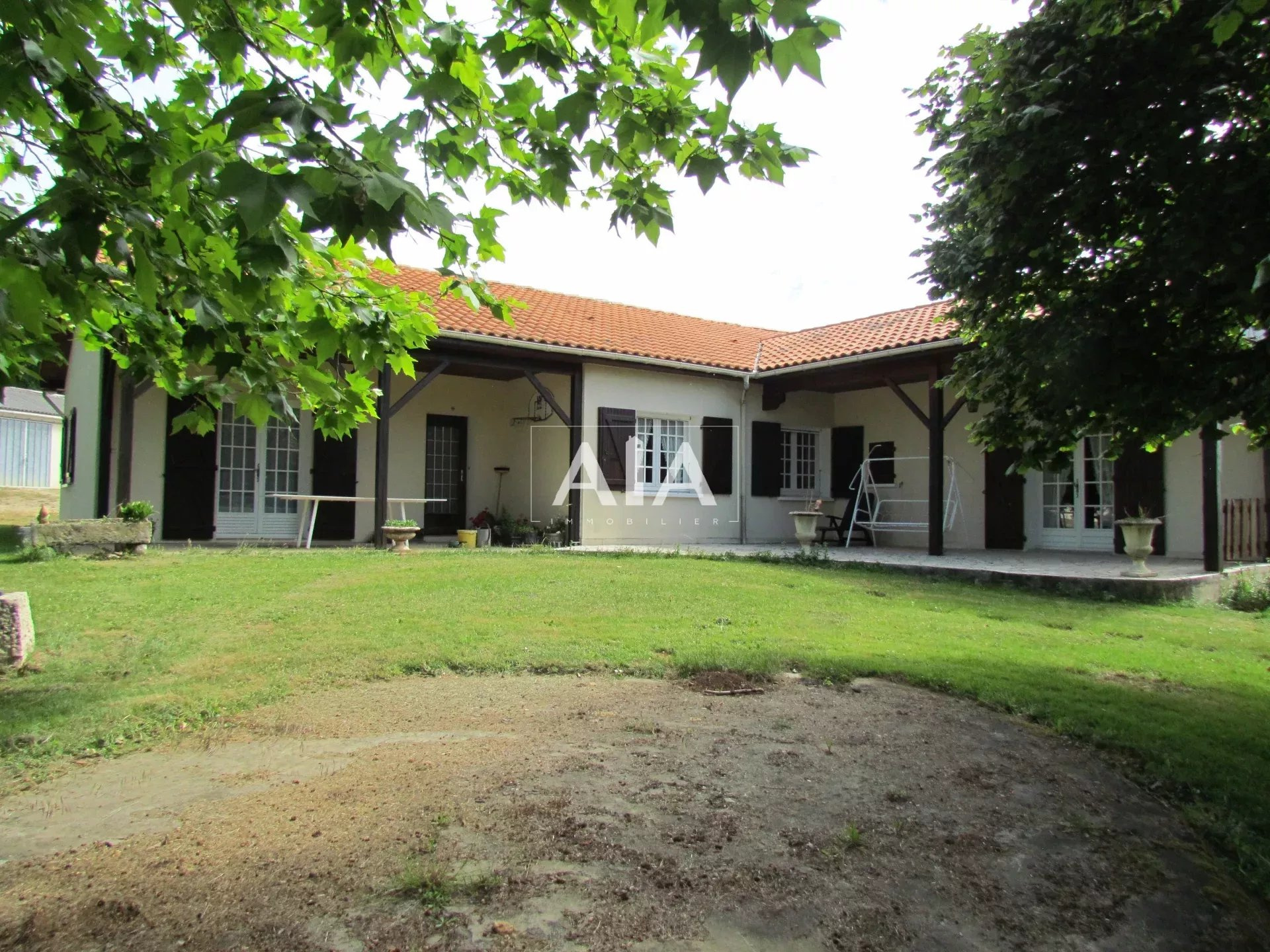 Maison de village proche de Ruffec