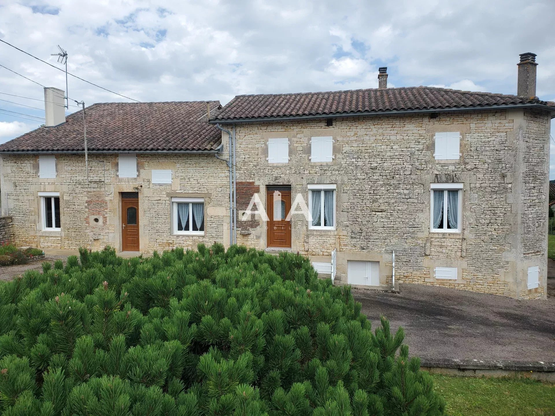 Maison de village à 10mn de Ruffec