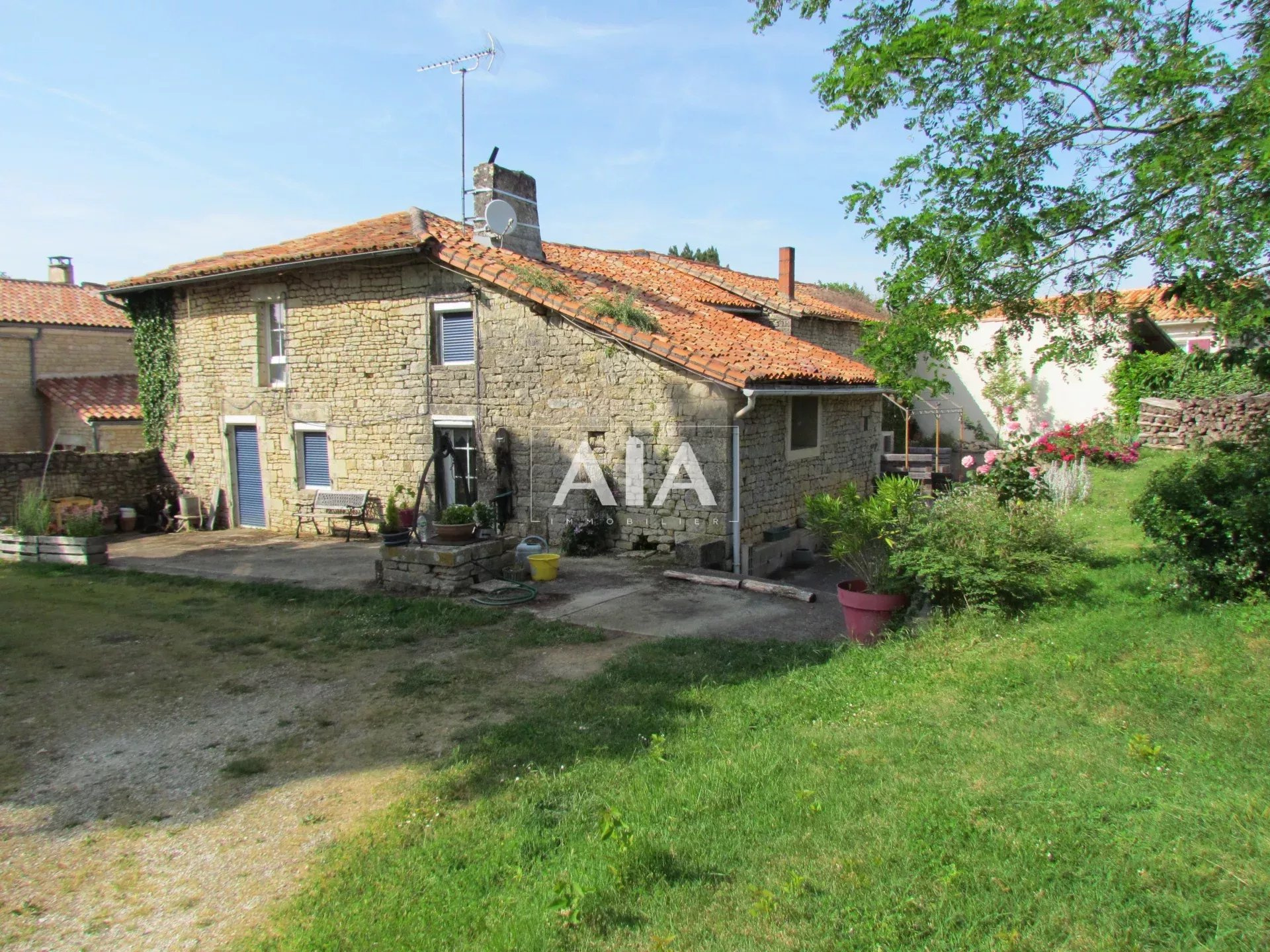 Maison proche de Nanteuil en Vallée