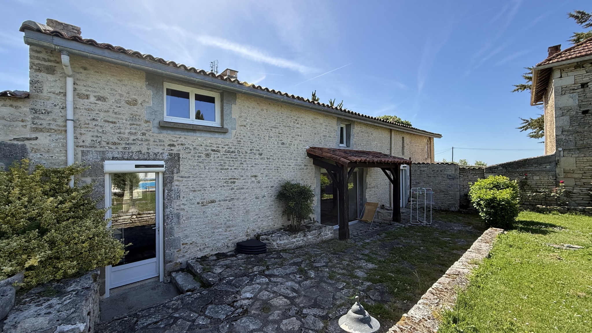 Maison proche de Villefagnan